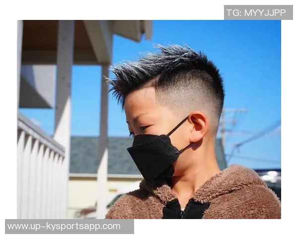 杨瀚森的发型之争：剃掉锅盖头选择寸头或光头更显魅力