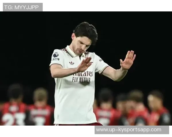 赖斯荣膺FSA年度最佳球员阿森纳官方社媒发文祝贺他实至名归